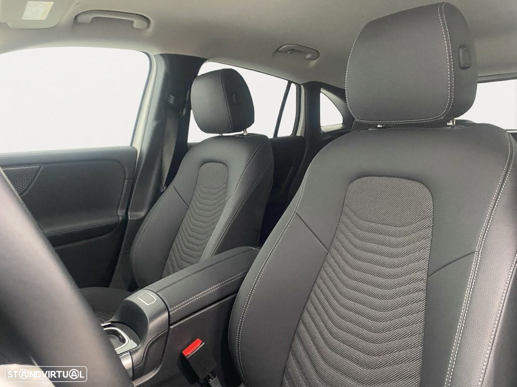 Mercedes-Benz GLA 180 d - 7