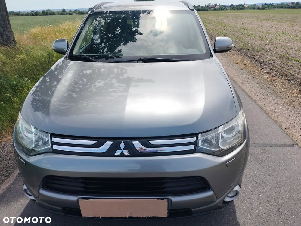 Mitsubishi Outlander 2.2 DI-D 4WD Intense - 1