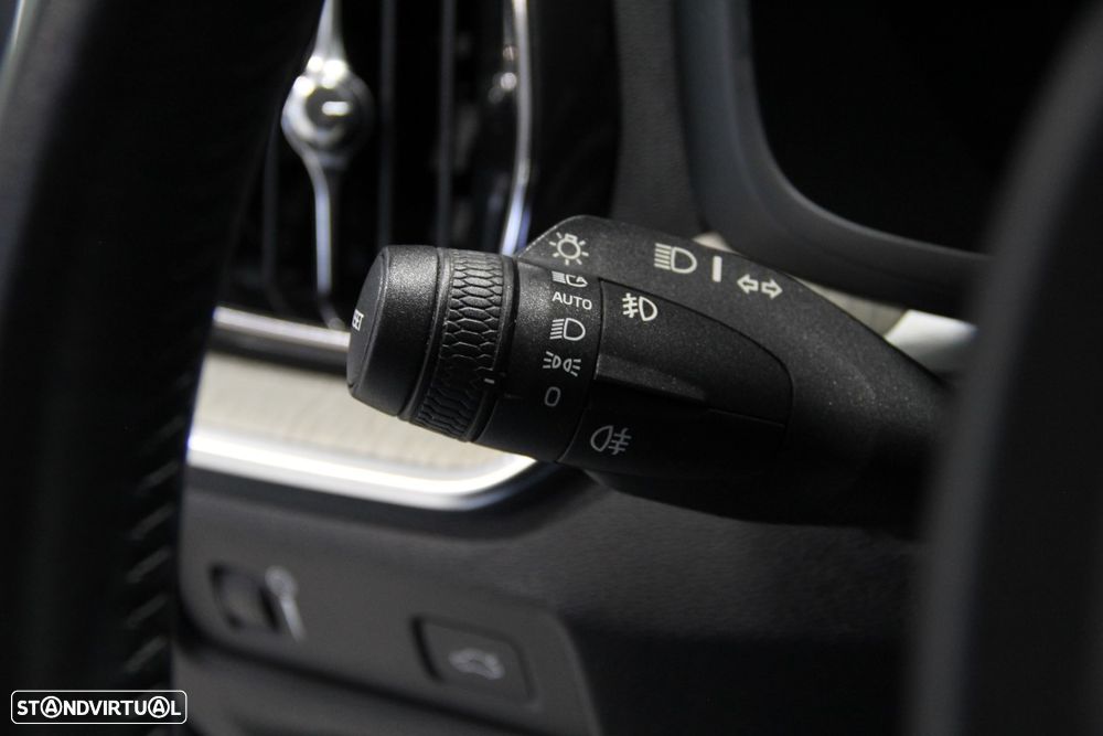 Volvo V60 2.0 D3 Inscription Geartronic - 14