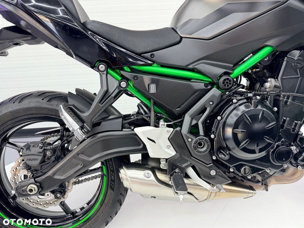 Kawasaki Z 650 - 24