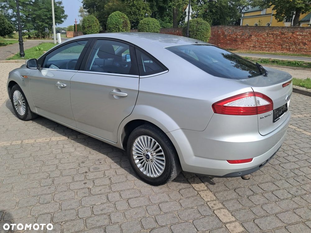Ford Mondeo 2.0 TDCi Viva Titanium - 4
