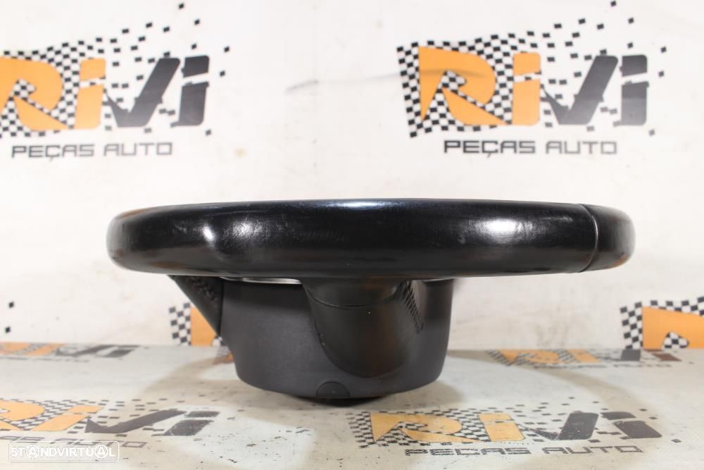 Volante Audi Tt (8J3)  Volante Audi A3 8P / A4 B6 B7 B8 / A5 8T / A6 C - 8