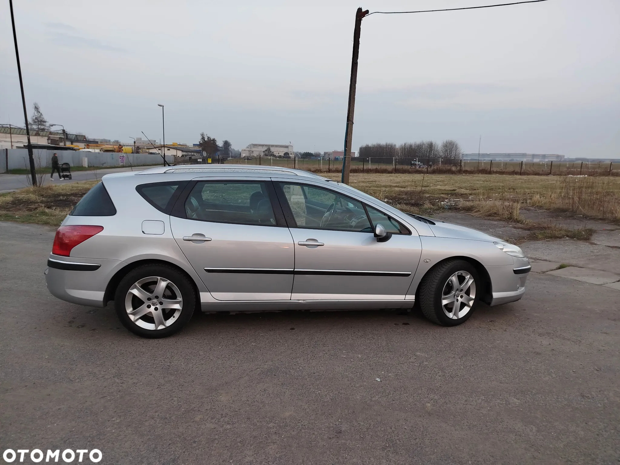 Peugeot 407 - 4