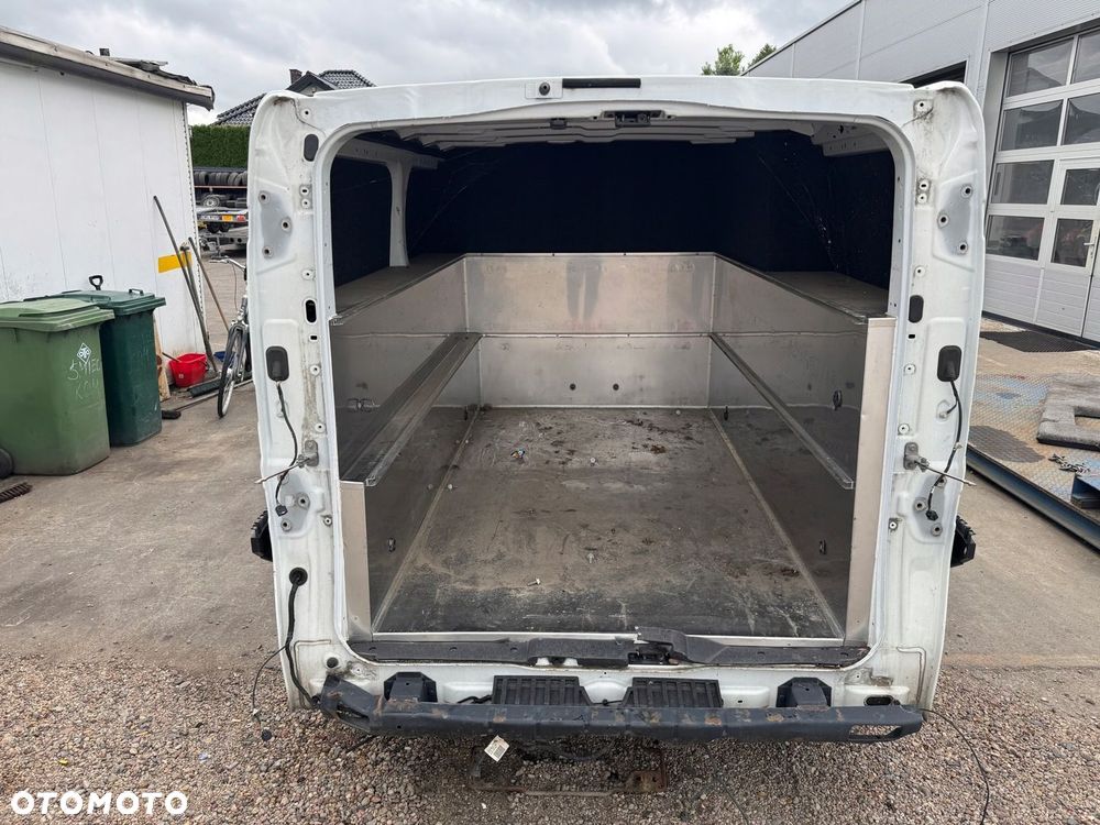 Trafic III IV Vivaro B 2,0DCI 19-23 karoseria bok dach podłużnice LONG - 7