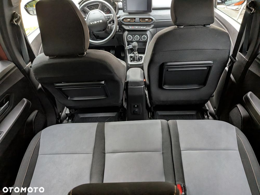 Dacia Jogger 1.0 TCe Extreme 7os - 28