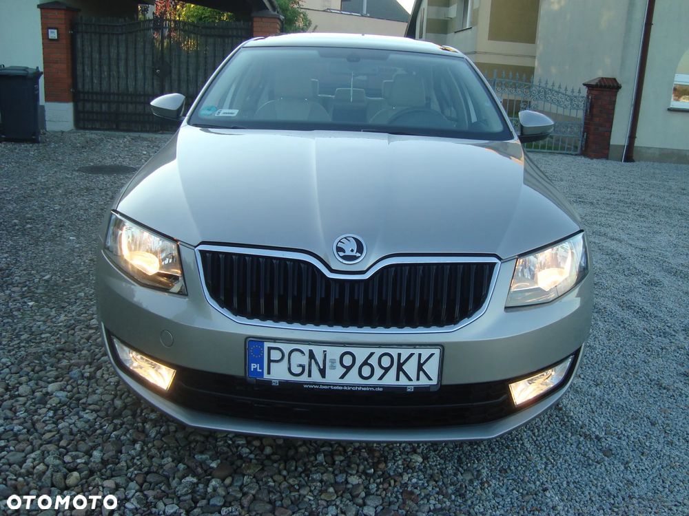 Skoda Octavia 1.6 TDI DPF Elegance - 5