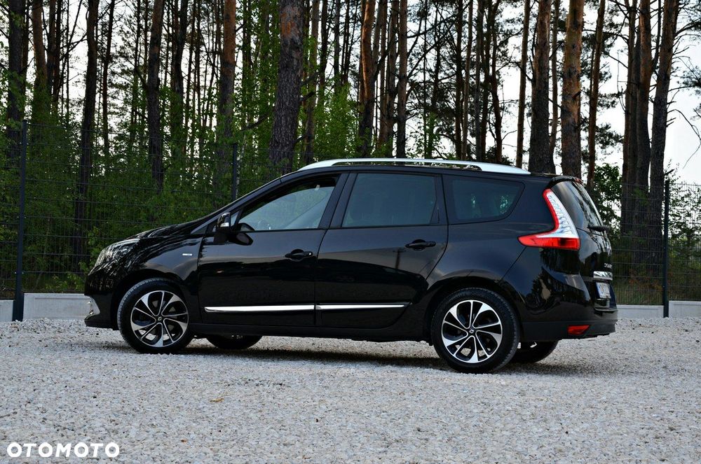 Renault Grand Scenic - 21