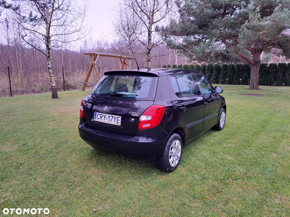 Skoda Fabia 1.2 HTP Ambiente - 4