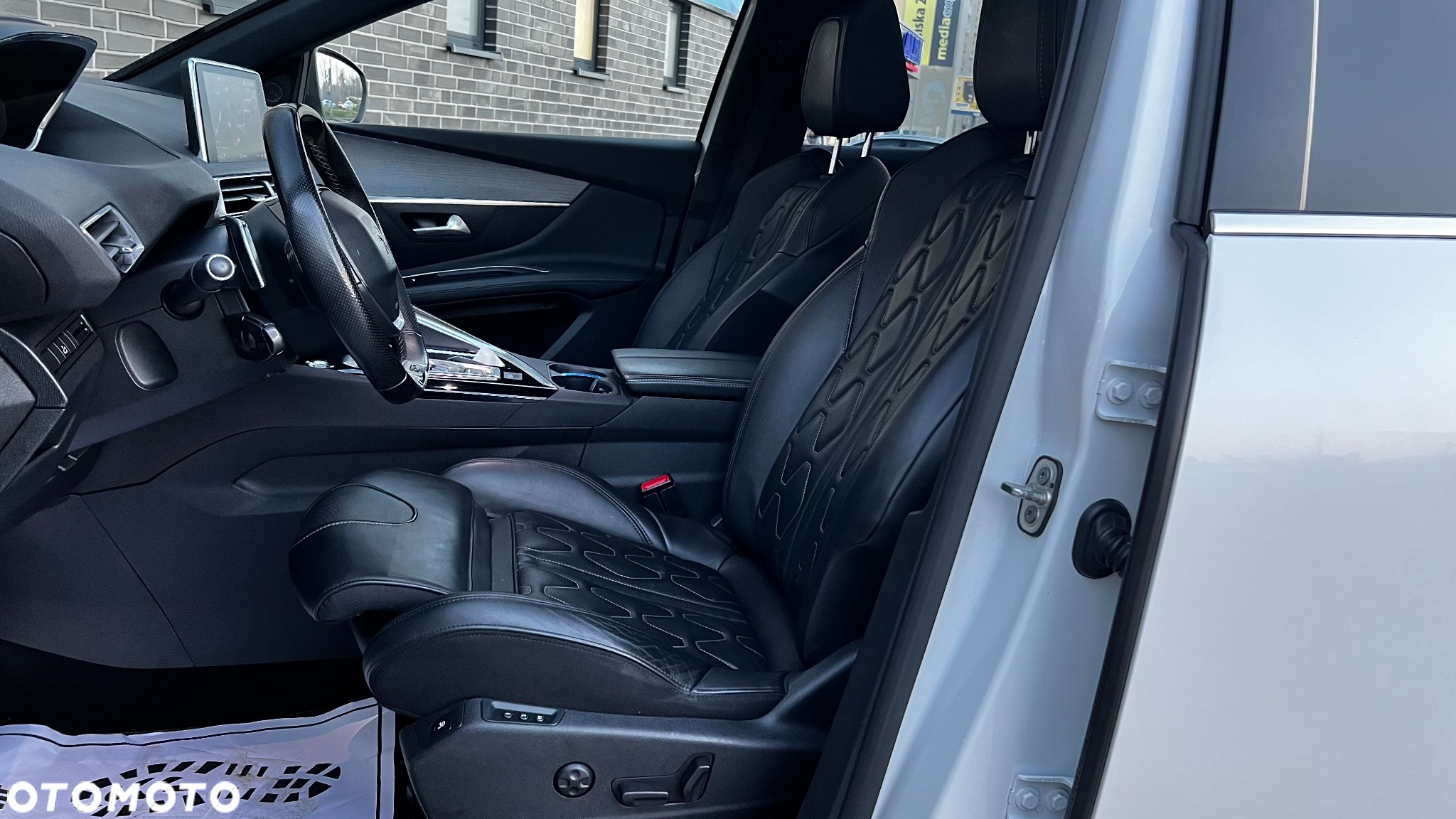 Peugeot 3008 BlueHDi 180 Stop & Start EAT8 GT - 27