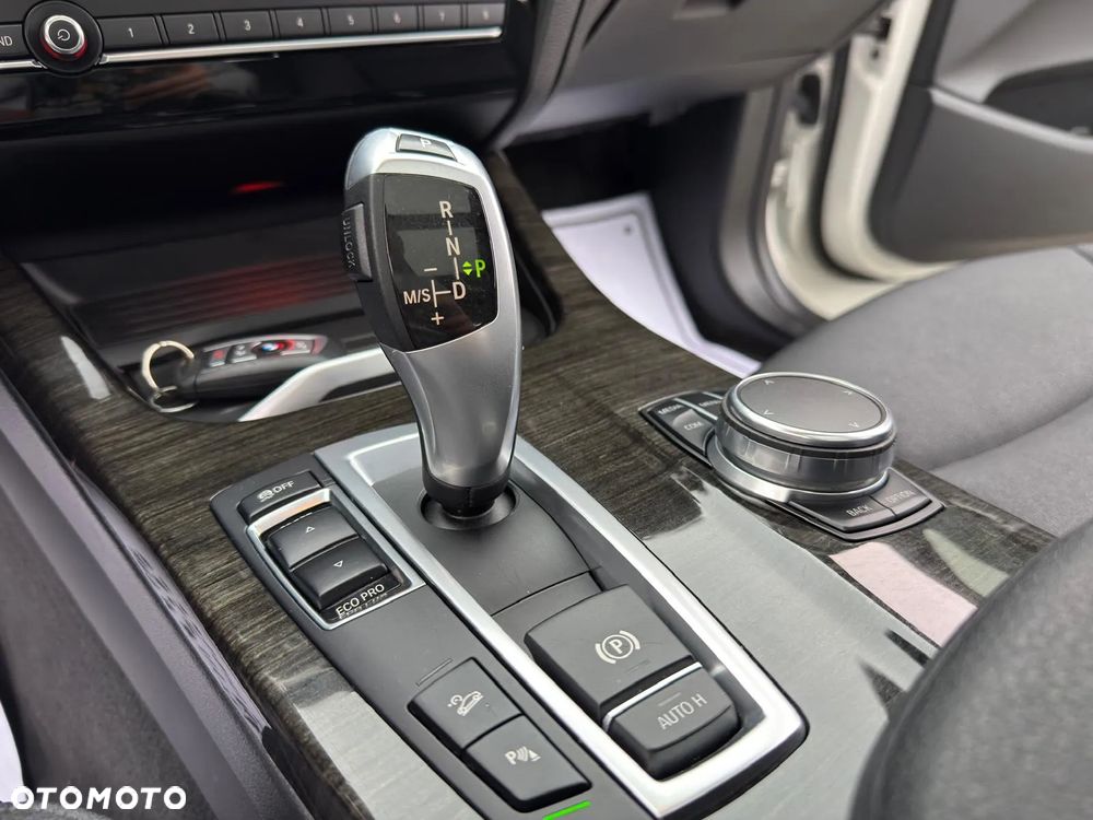 BMW X3 xDrive28i - 28