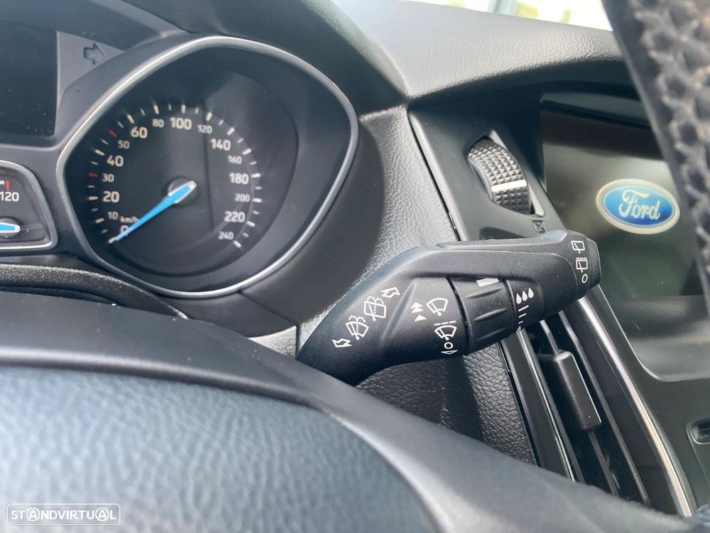 Ford Focus SW 1.5 EcoBlue S&S TITANIUM - 16