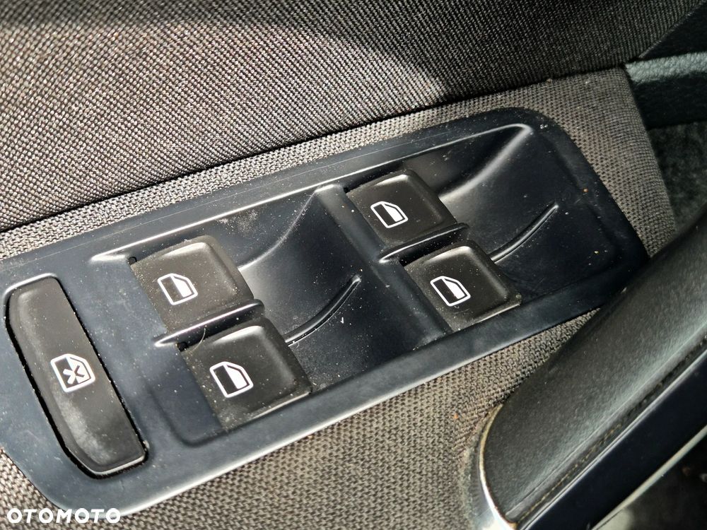 Volkswagen Golf 1.6 BlueTDI Cup - 21