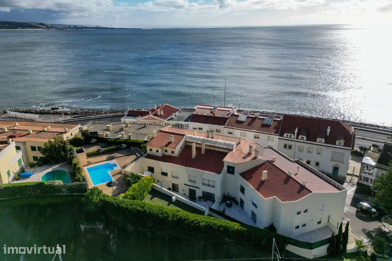 T3 em Caxias com Piscina, Jardim e 2 Lugares de Estacionamento - Grande imagem: 2/28