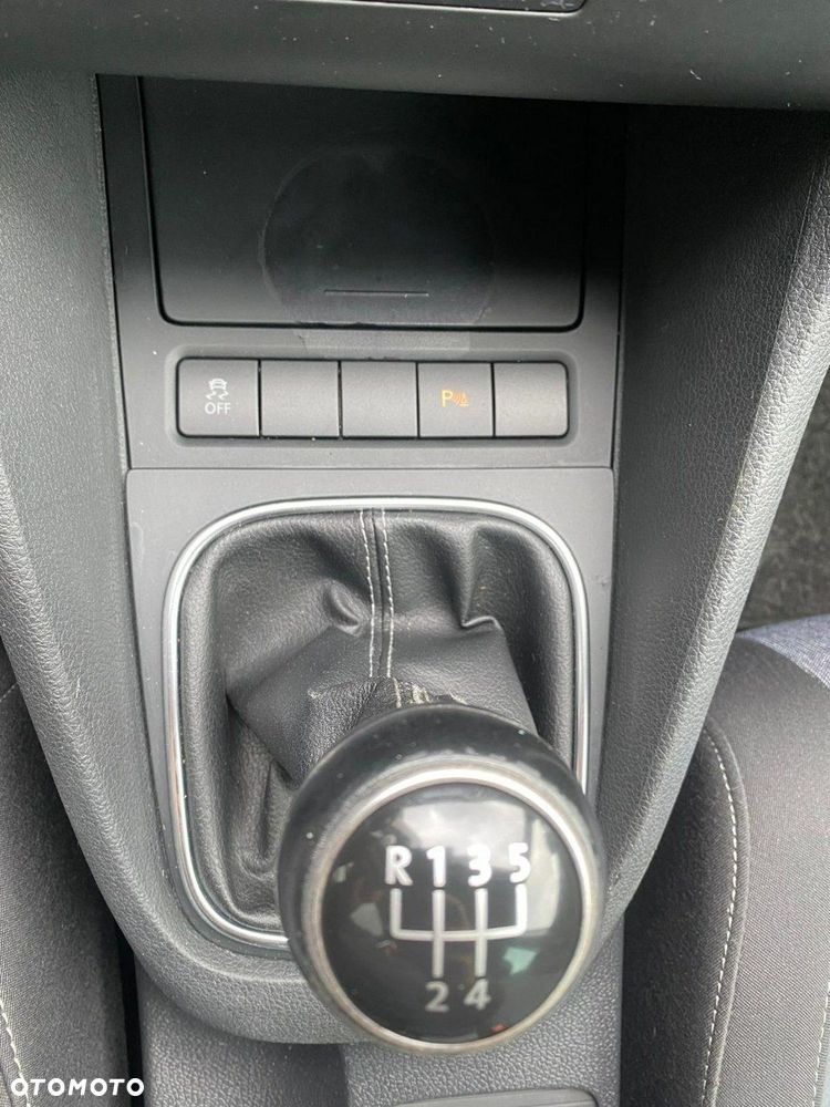 Volkswagen Golf 1.6 TDI DPF BlueMotion Technology Comfortline - 14
