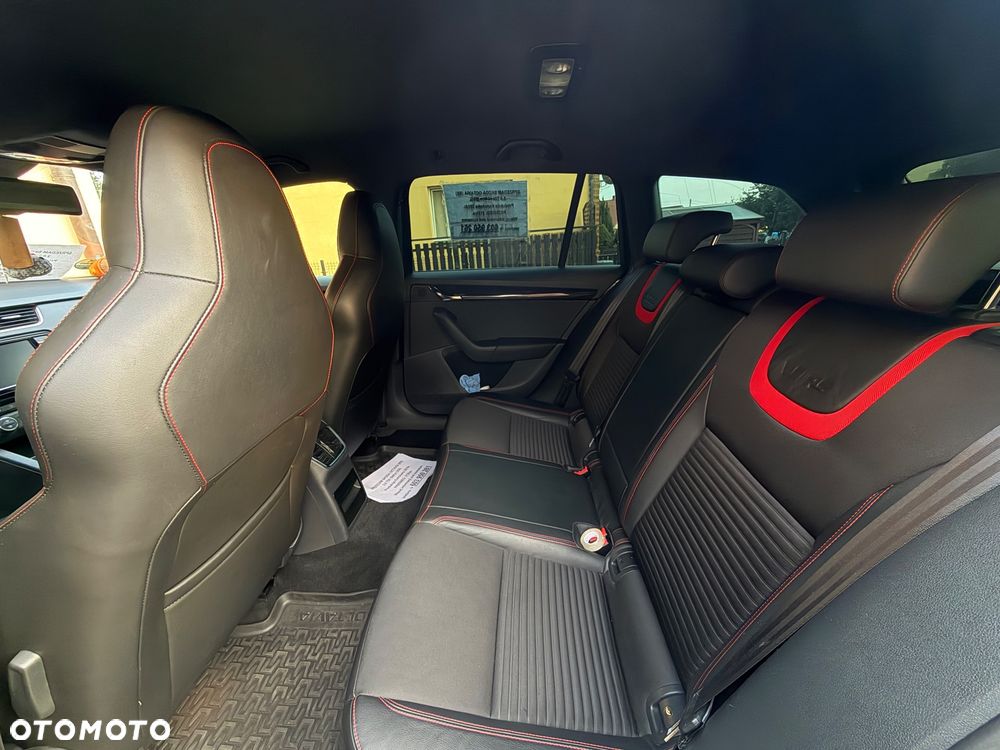 Skoda Octavia 2.0 TDI RS DSG - 16