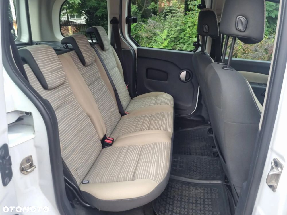 Renault Kangoo 1.6 16V 105 Happy Family - 11