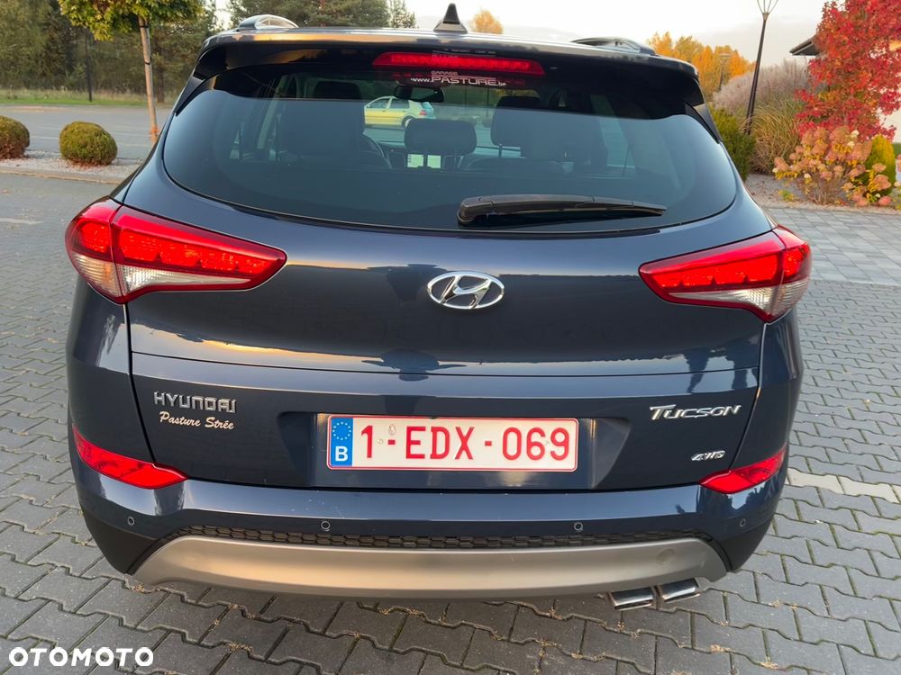 Hyundai Tucson - 8
