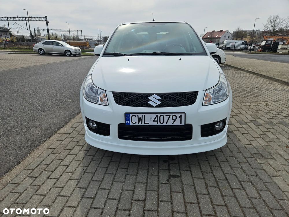 Suzuki SX4 1.6 VVT 4x2 Comfort Dance - 2