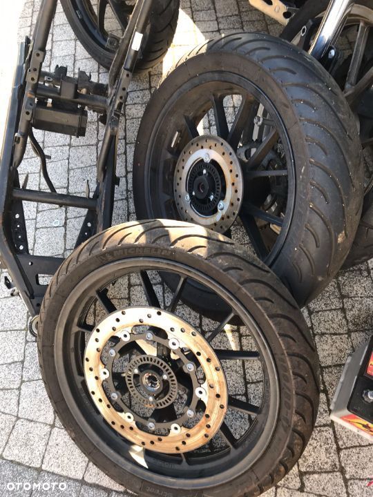 Yamaha YZF 125  chłodnica  silnik bok osłona błotnik - 4