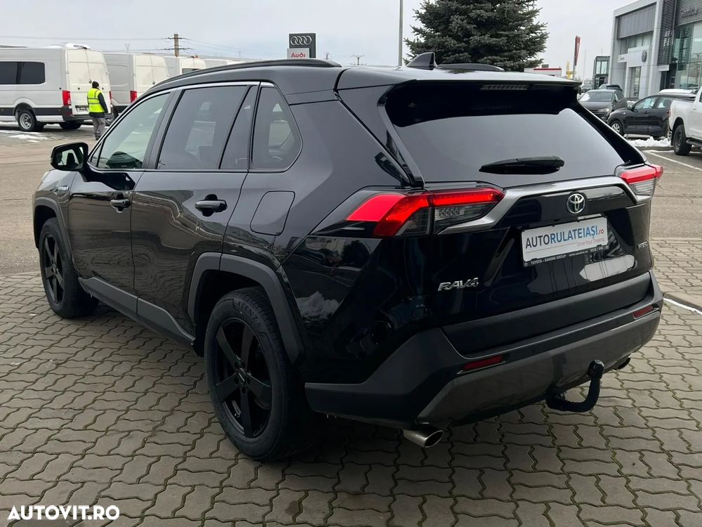 Toyota RAV4 2.5 4x4 Hybrid Team Deutschland - 5