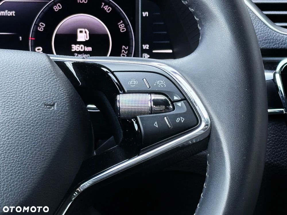 Skoda Superb 2.0 TSI L&K DSG - 25
