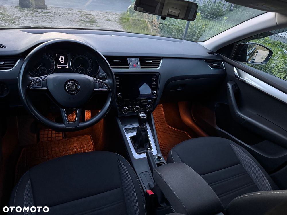 Skoda Octavia 1.6 TDI Style - 17