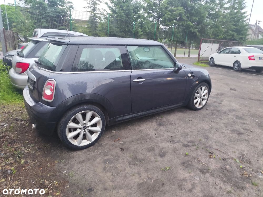 MINI ONE D - 4