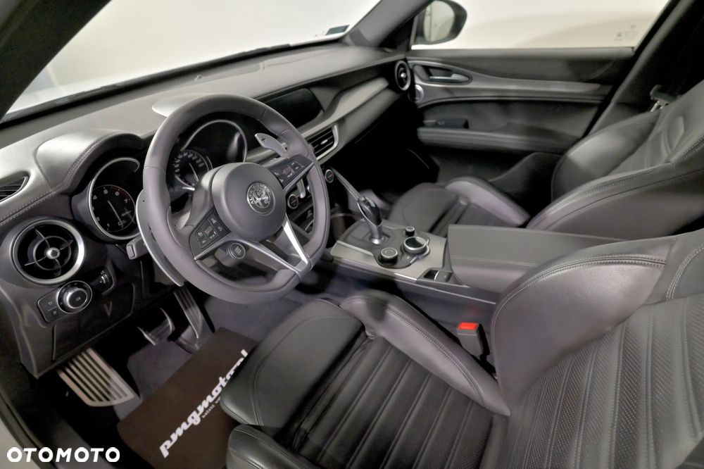 Alfa Romeo Stelvio 2.0 Turbo TI Q4 - 8