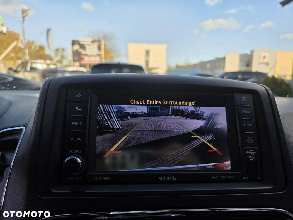 Dodge Grand Caravan - 16