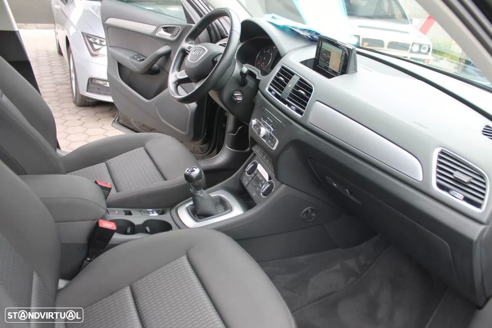 Audi Q3 2.0 TDI Design - 11