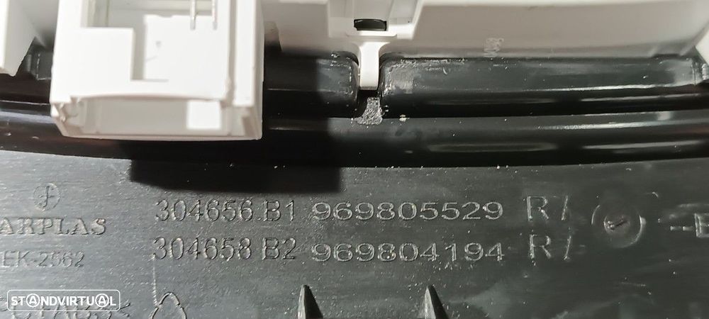 LUZ INTERIOR RENAULT CLIO V LIFE - 3