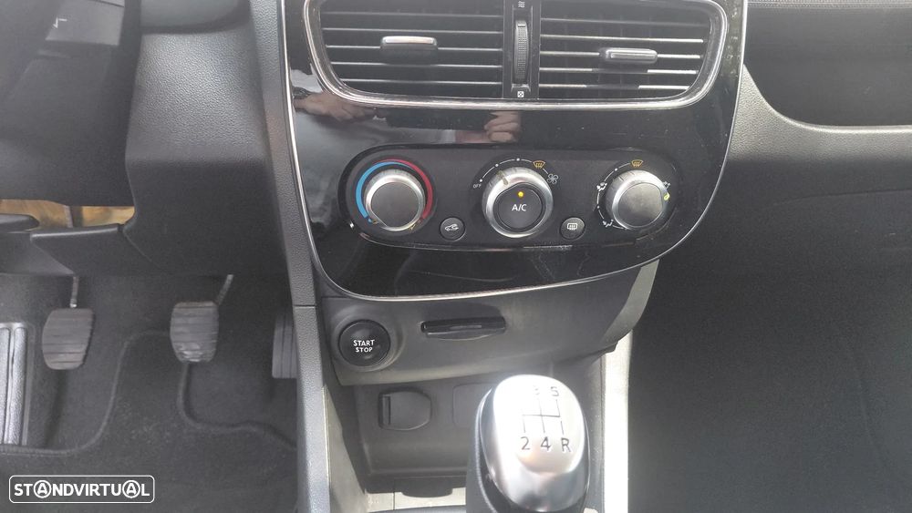 Renault Clio Sport Tourer 0.9 TCe Limited Edition - 9