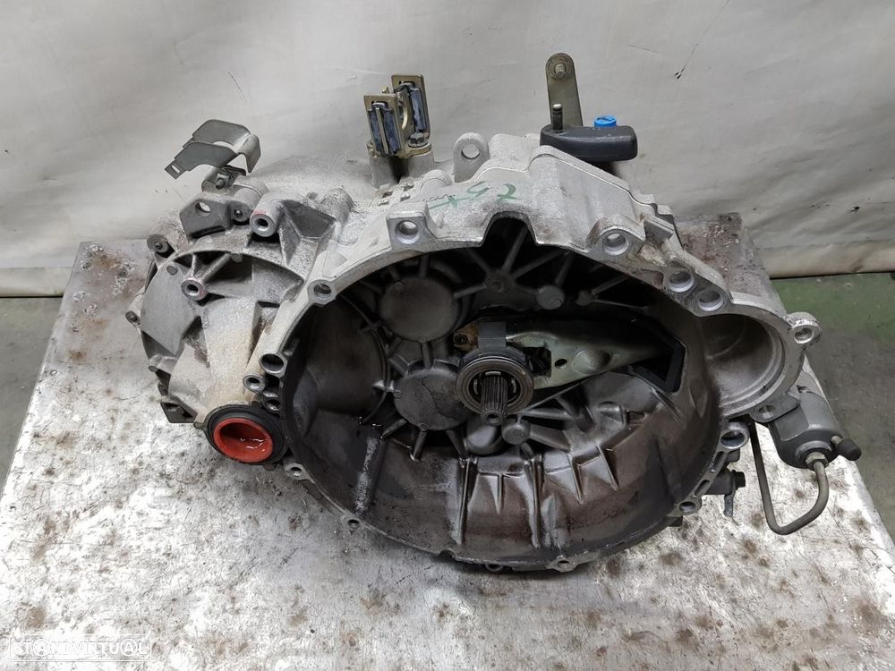 CAIXA DE VELOCIDADES VOLVO SERIE 850 REF. M56 - 1