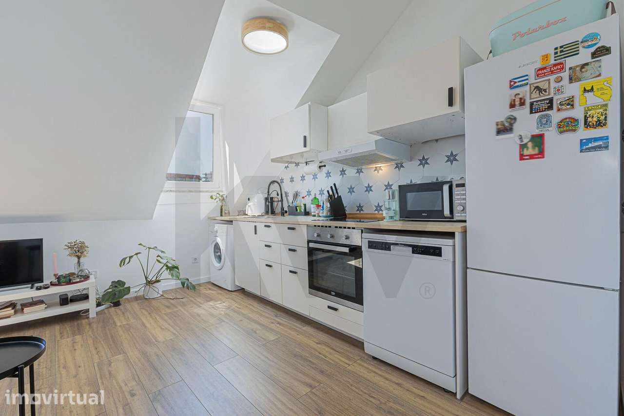 Apartamento T1+1 | Largo do Galvão, Lisboa. Sótão com charme no coraçã - Grande imagem: 3/29