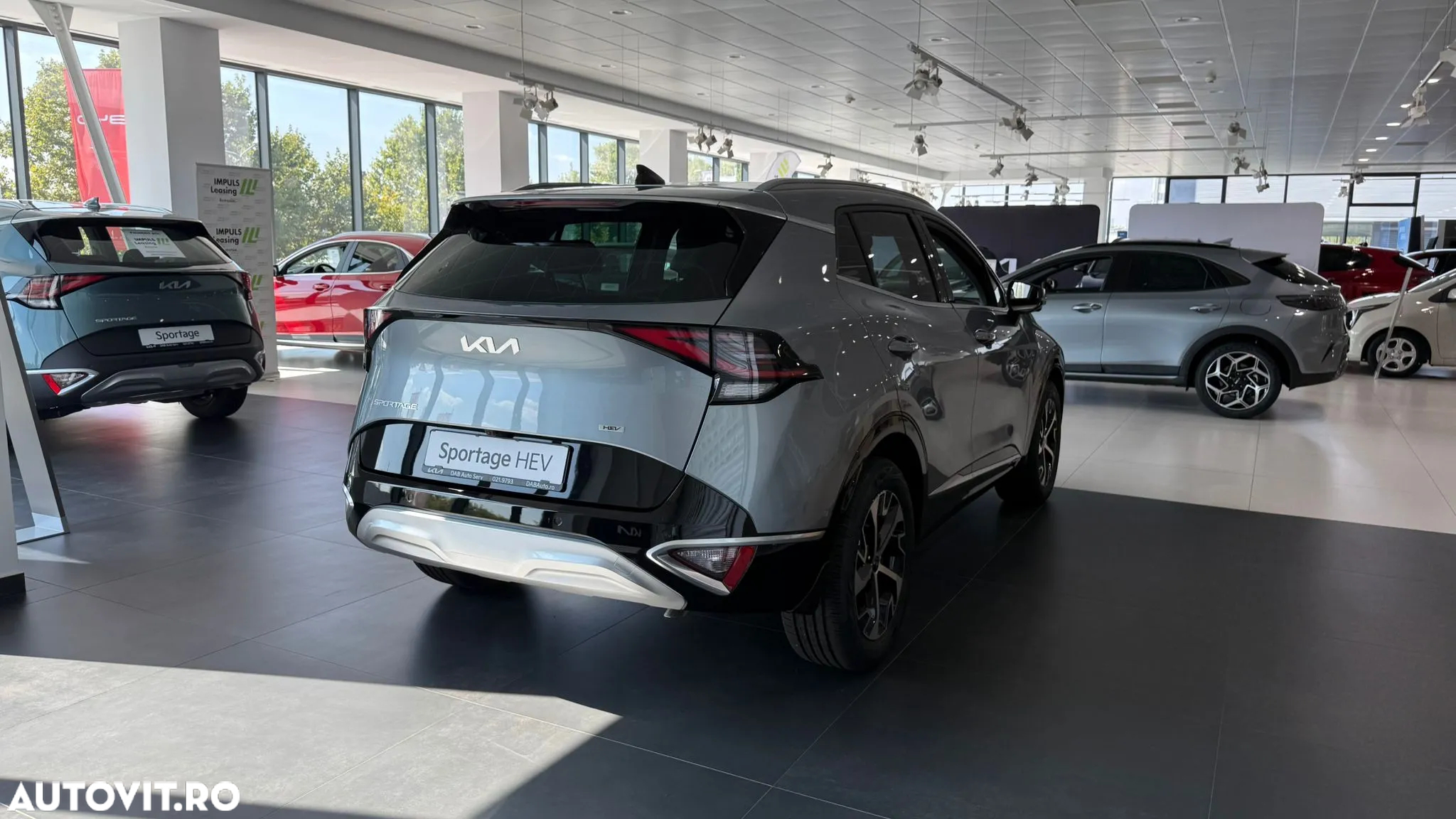 Kia Sportage 1.6 T-GDI HEV 6AT 4x4 Business Line - 3