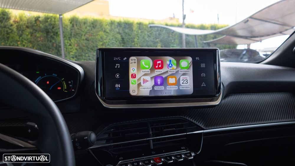 Peugeot 2008 1.2 Hybrid Style e-DCS6 - 8