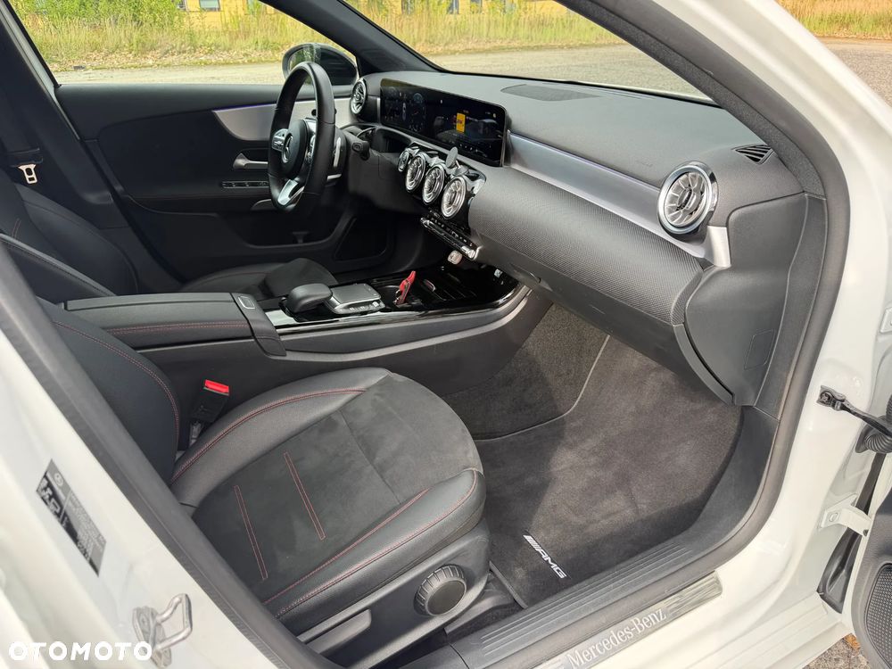 Mercedes-Benz Klasa A 200 4-Matic AMG Line 8G-DCT - 23