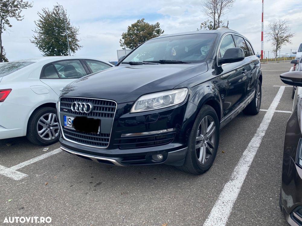Audi Q7 - 1