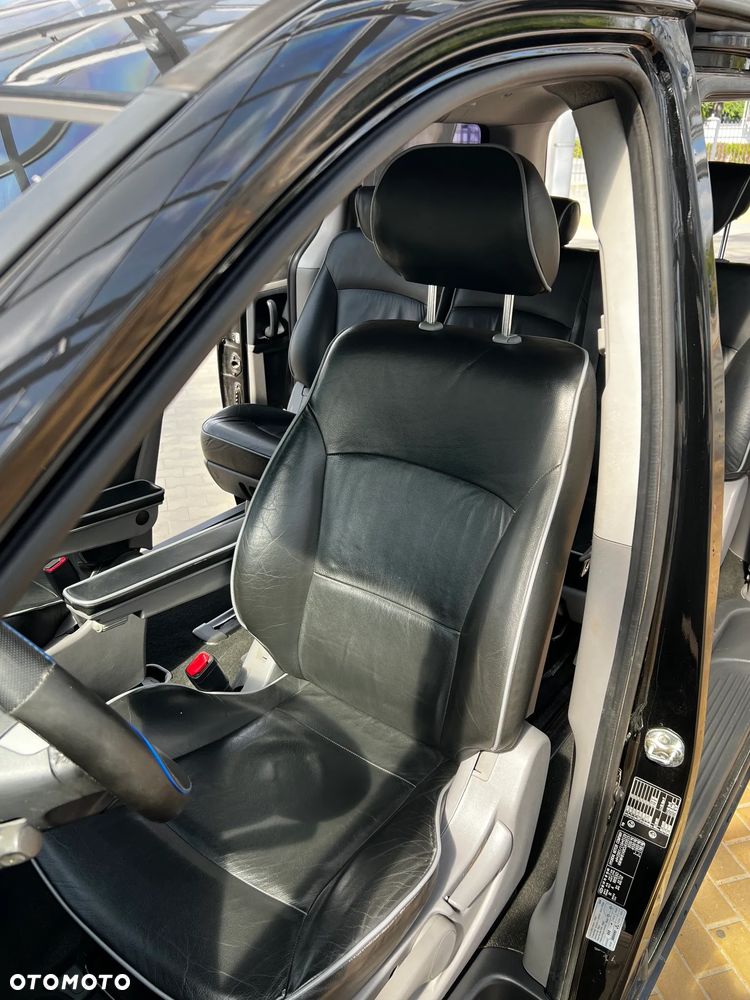 Hyundai H-1 Starex - 18