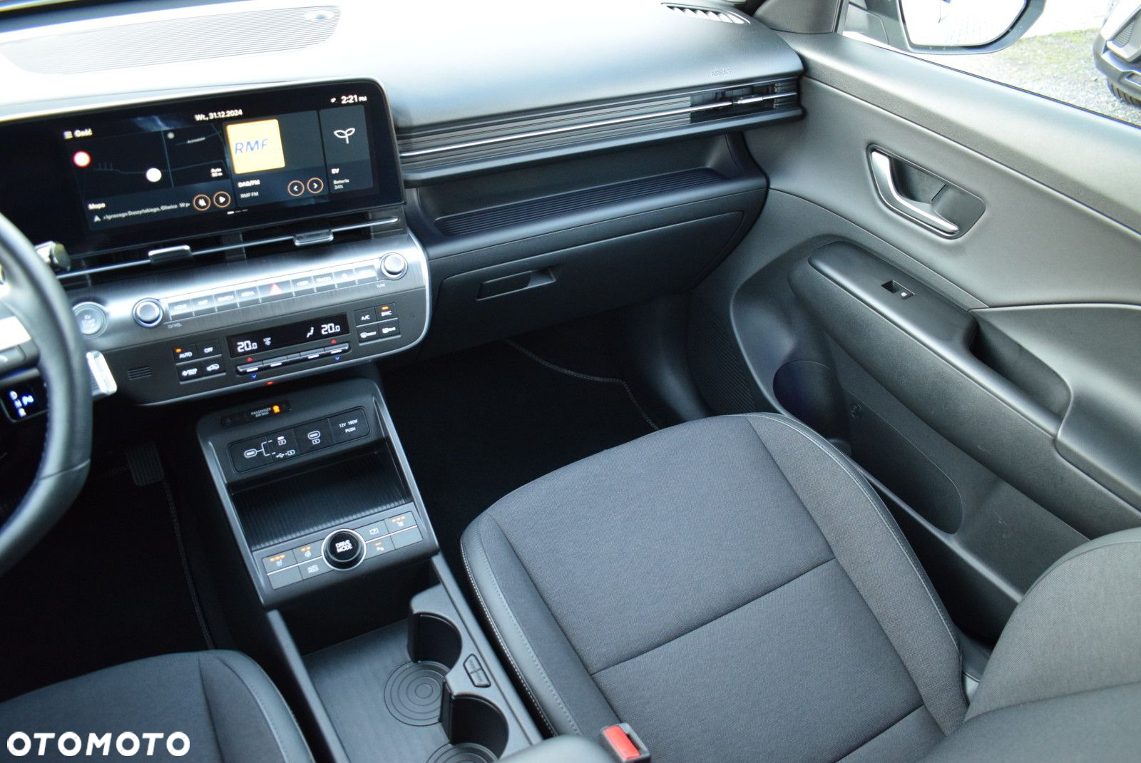 Hyundai Kona - 17