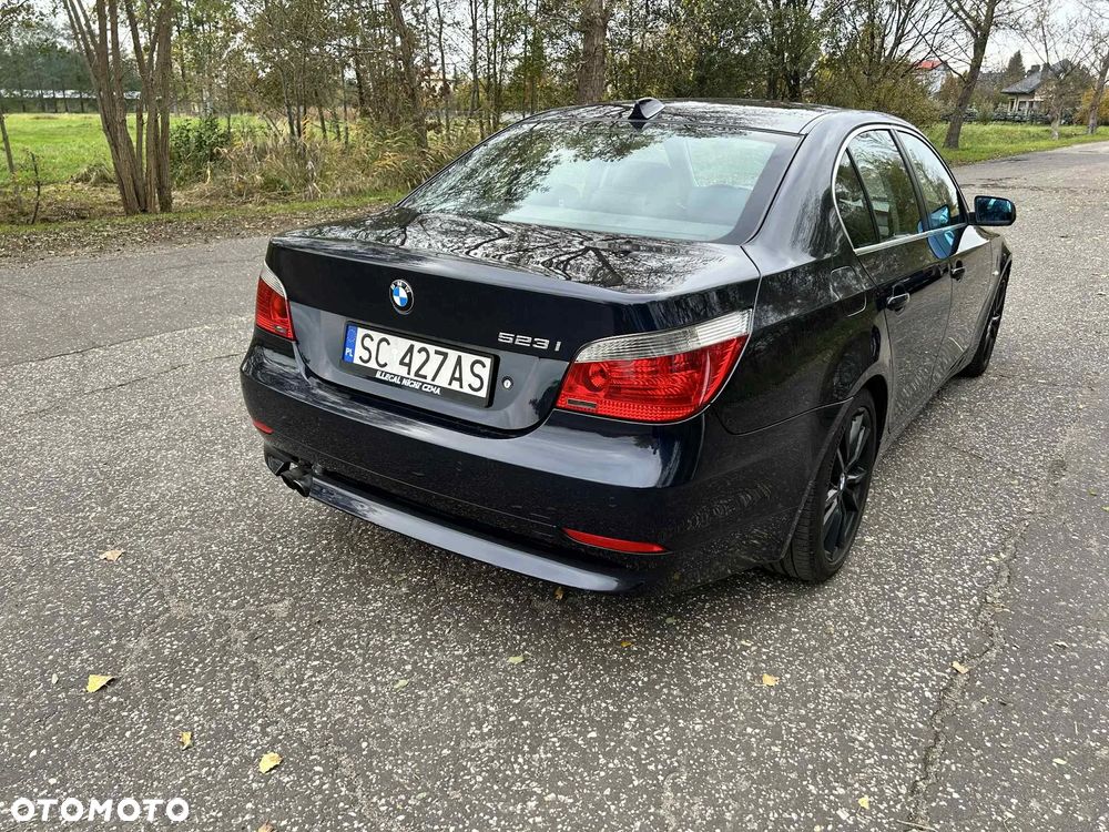 BMW Seria 5 523i - 4