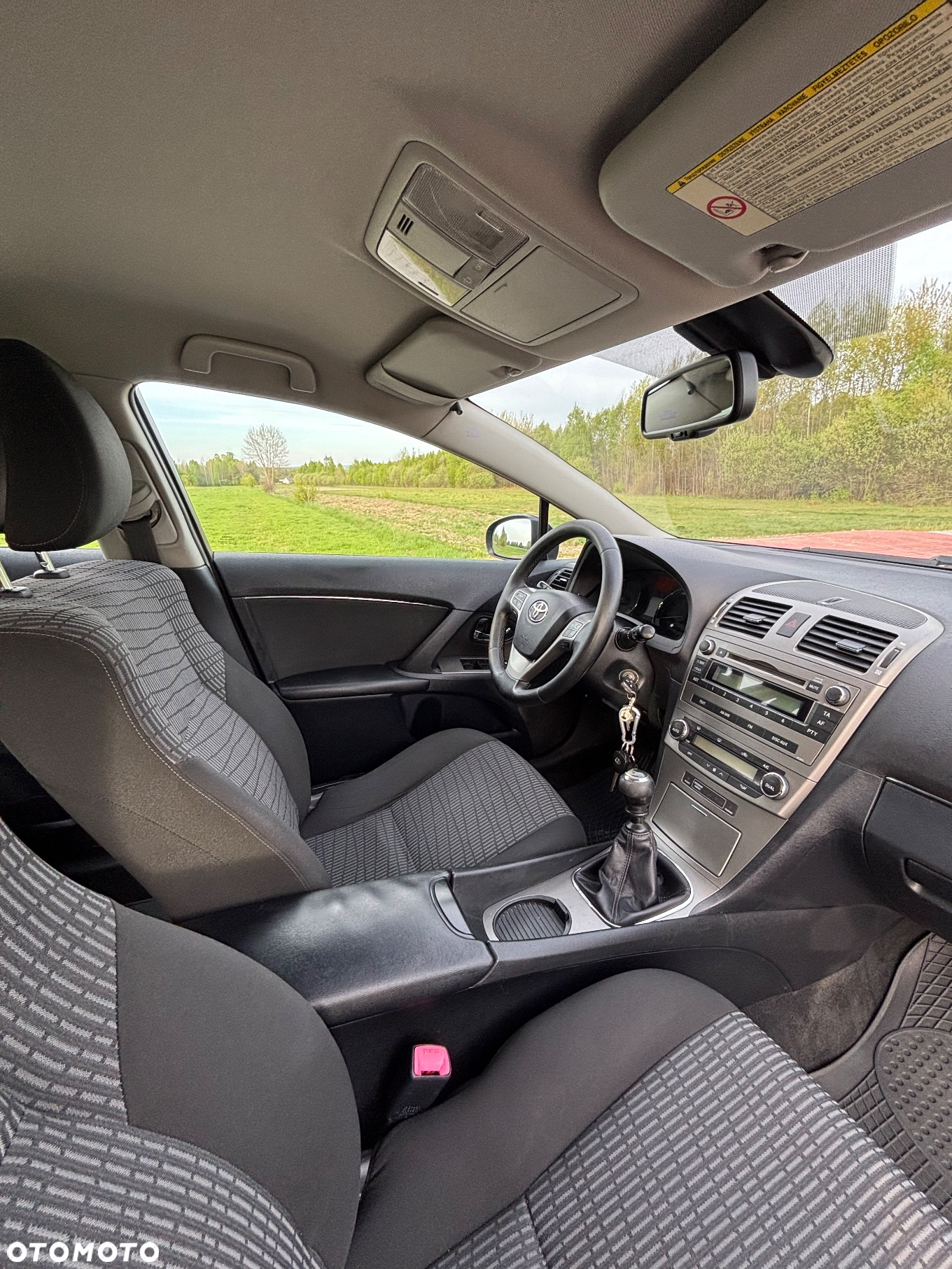 Toyota Avensis 2.0 D-4D 2010 - 17
