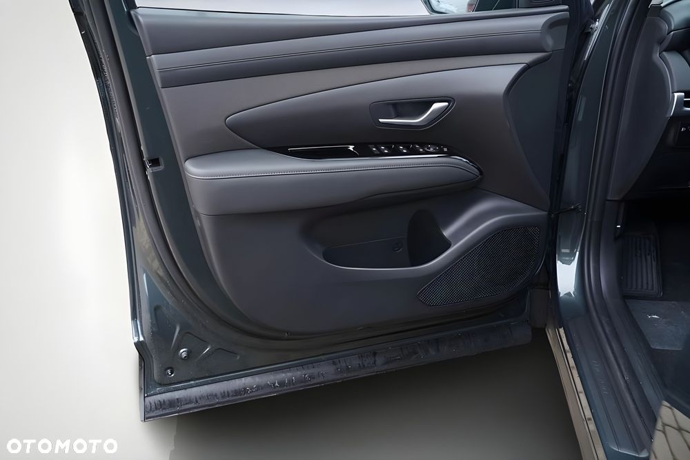 Hyundai Tucson 1.6 T-GDi HEV Smart 2WD - 11