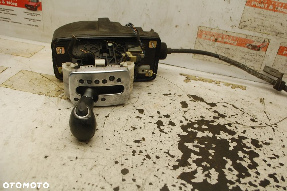 LEWAREK ZMIANY BIEGÓW AUTOMAT 8E1713111R AUDI A4 B6 B7 1.9 TDI - 1