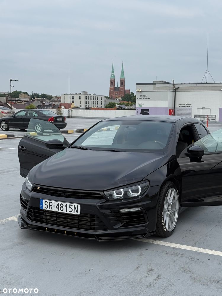 Volkswagen Scirocco 2.0 TSI - 2