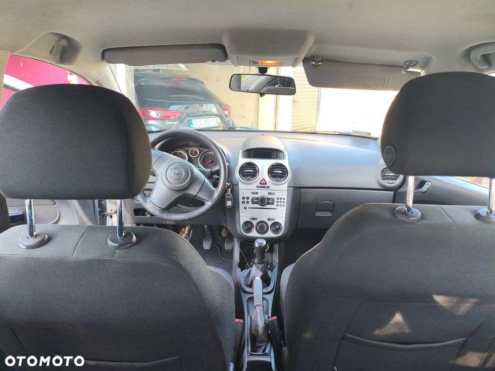 Opel Corsa - 20