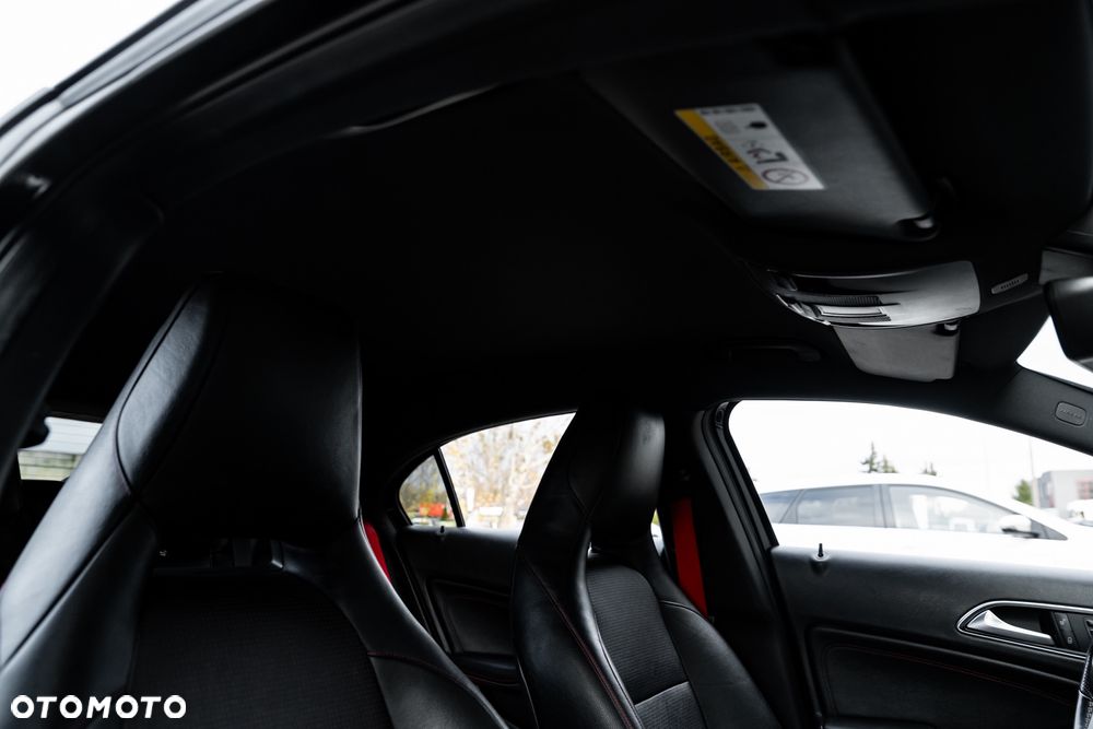 Mercedes-Benz Klasa A 45 AMG 4Matic AMG Speedshift 7G-DCT - 29