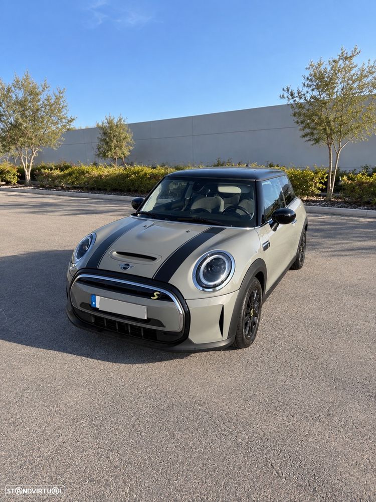 MINI 3 Portas Cooper SE Essential - 3