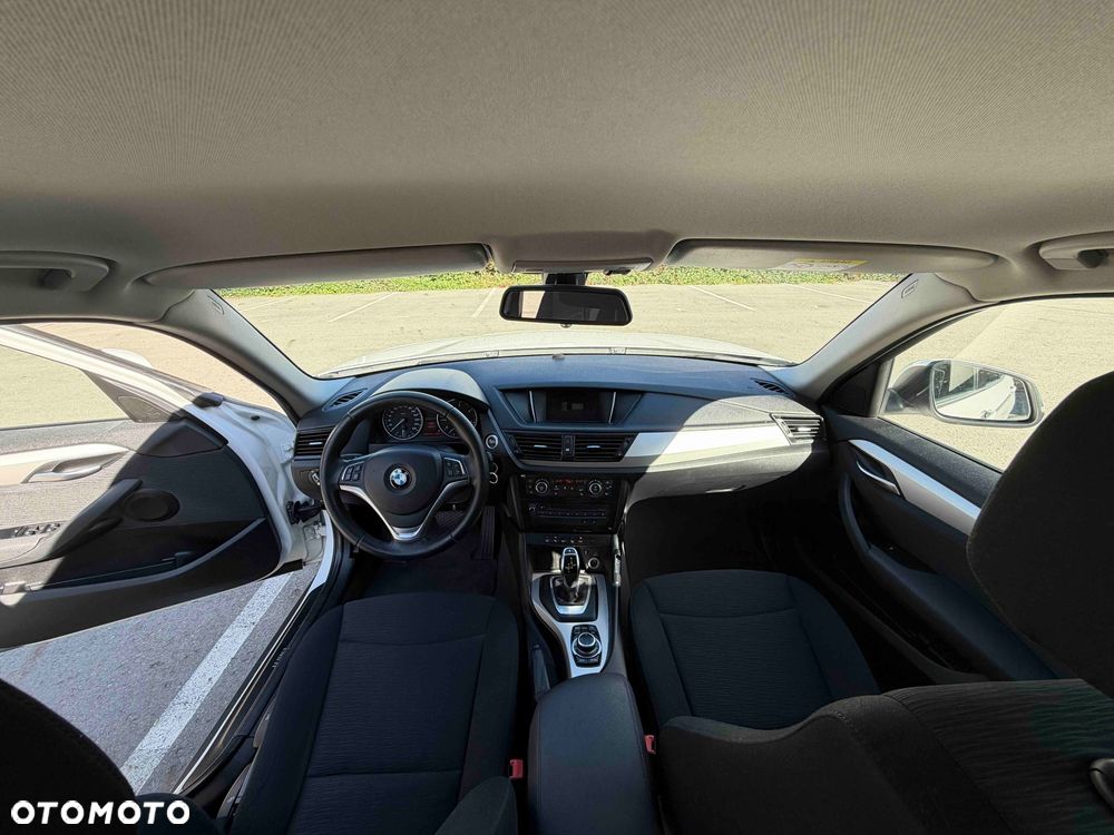 BMW X1 xDrive18d - 13