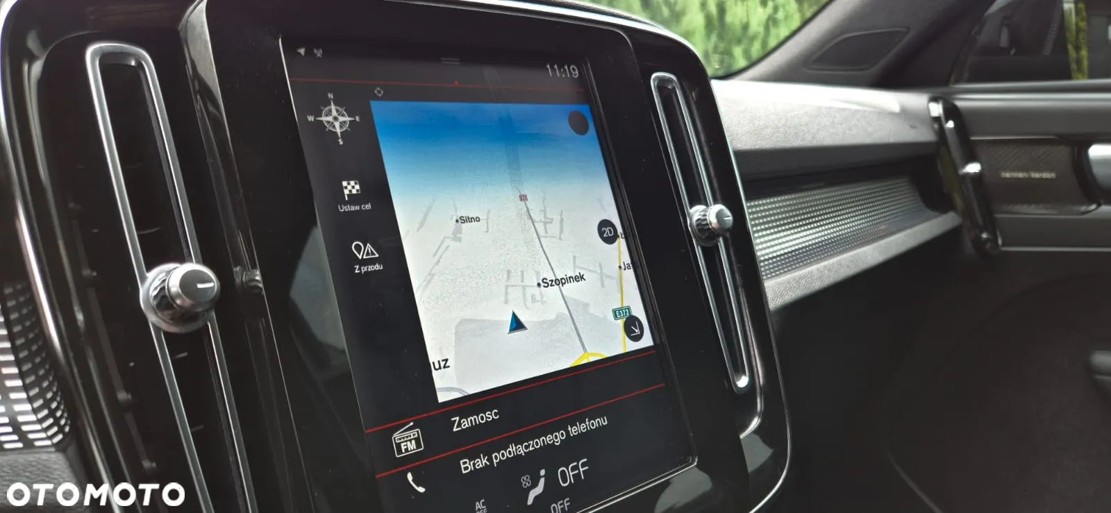 Volvo XC 40 D4 AWD Geartronic R-Design - 9